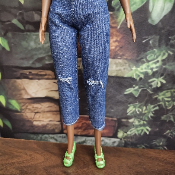 Barbie Christy - Picture 3 of 4